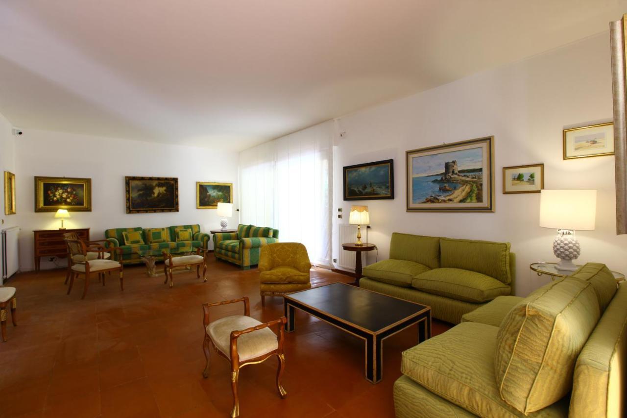 Villa Vanessa 弗雷杰内 外观 照片