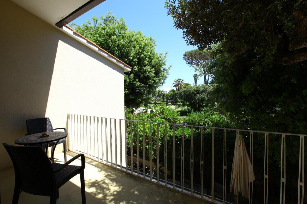 Villa Vanessa 弗雷杰内 外观 照片