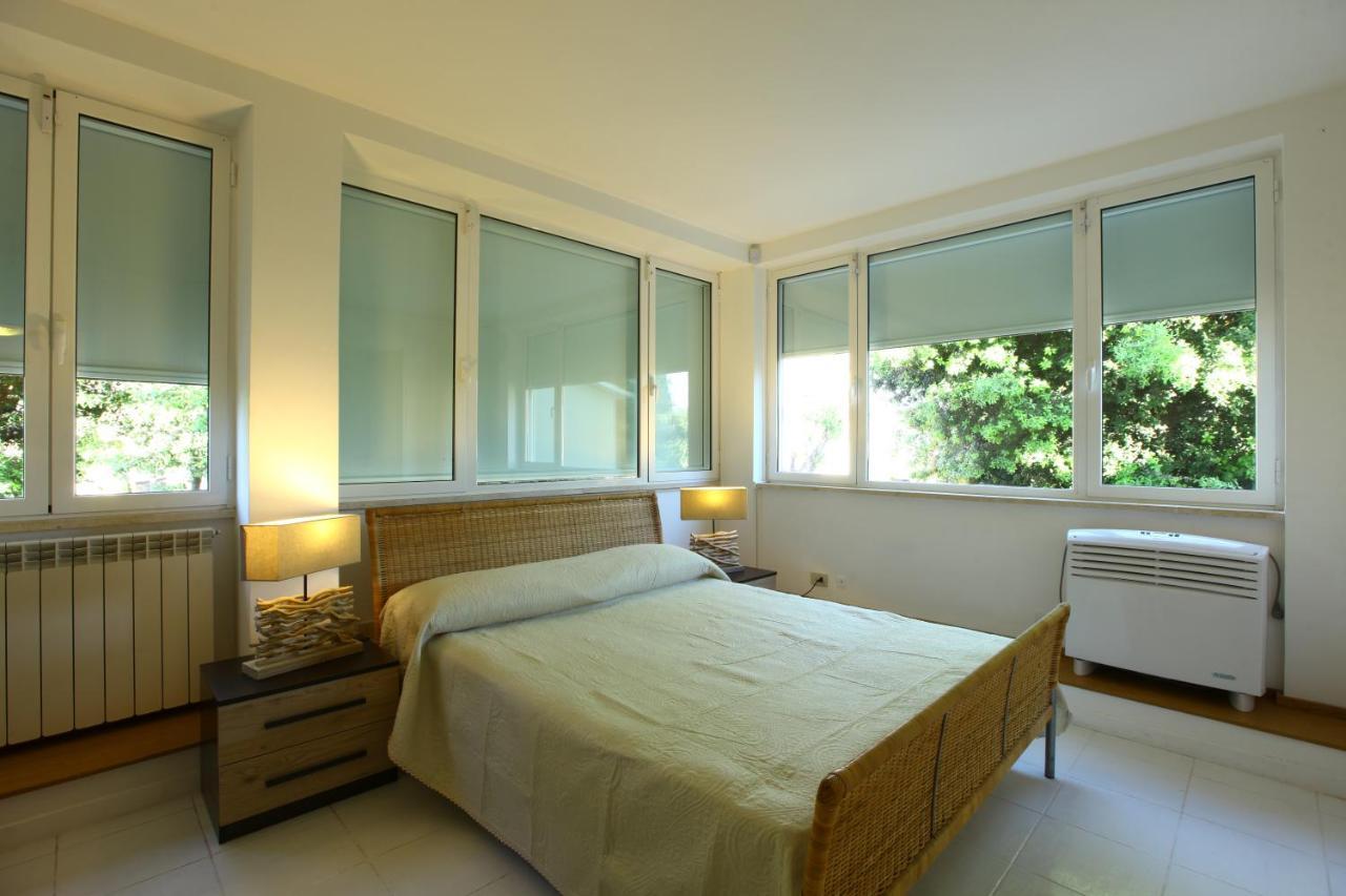 Villa Vanessa 弗雷杰内 外观 照片